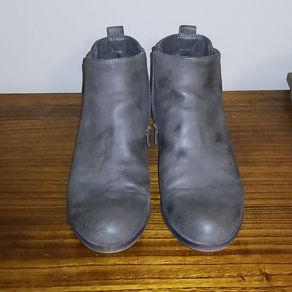 Kim Rogers Distressed ankle booties